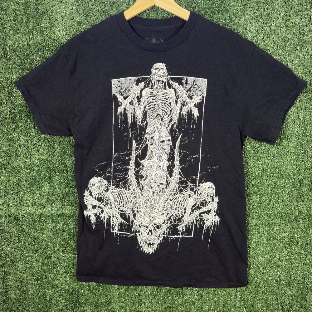 Riddick Art Electric Skeleton Short Sleeve Graphic T-Shirt Size M Goth Grunge